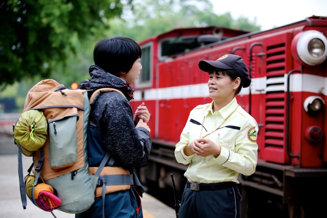 Stationmasters' friendly service