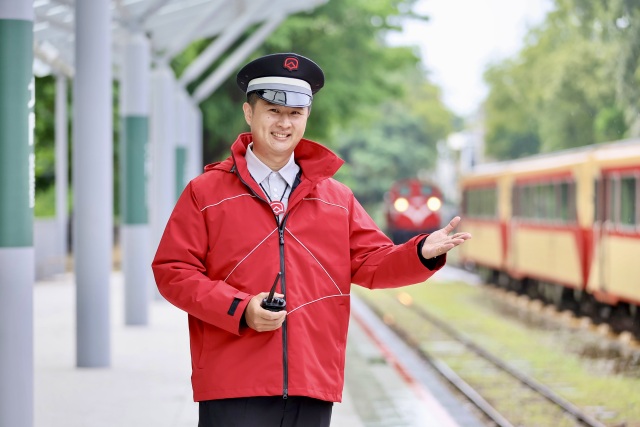 임업철도 전 노선 개통으로 새로운 변화, 복장과 서비스가 더욱 최적화되다.