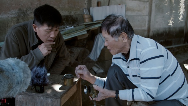 竹崎站-聲音藝術家吳燦政聆聽林鐵職人何奉門的分享.jpg