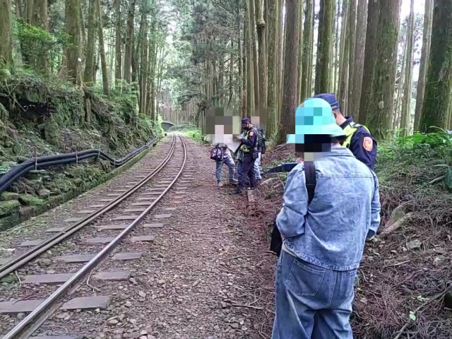 嘉義縣警察局竹崎分局向違法行走軌道遊客製作訪談紀錄