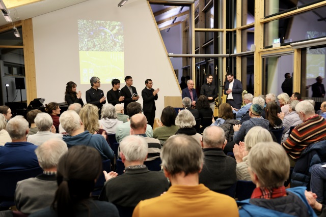 德國 Ostelsheim 市長Ryyan Alshebl表示，能在赫曼赫塞鐵路通車典禮前，邀請阿里山鐵路代表團與 嘉頌重奏團 以音樂電影形式與市民交流，是深化臺德雙邊交流與文化理解之極佳方式