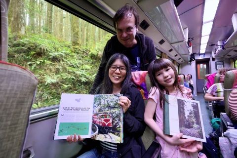 《Lonely Planet》(寂寞星球)作家回訪阿里山　見證「之字形」經典鐵道重生