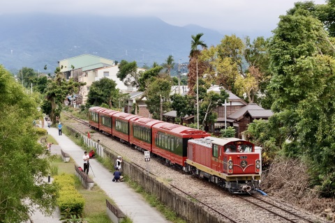 英國鐵道專刊《Narrow Gauge World》專文報導「森里號」　百年林鐵展現新風貌　
